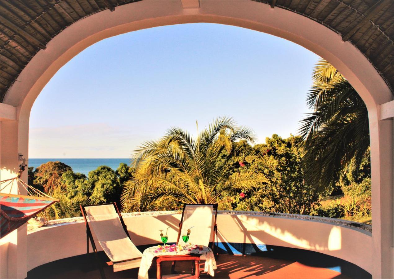 Le Grand Bleu Hotel Andilana Exterior photo