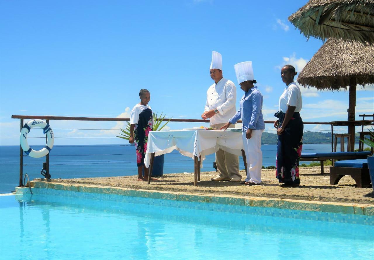 Le Grand Bleu Hotel Andilana Exterior photo